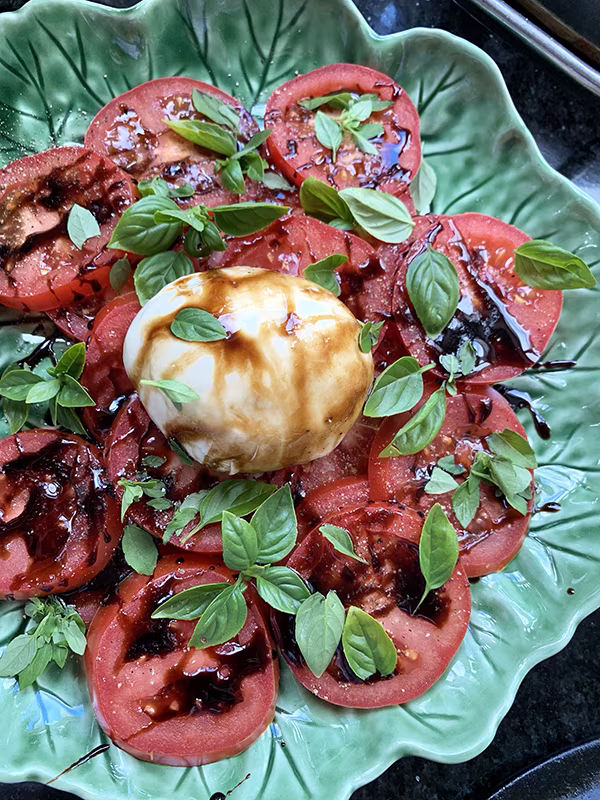 Tomato Burrata Salad